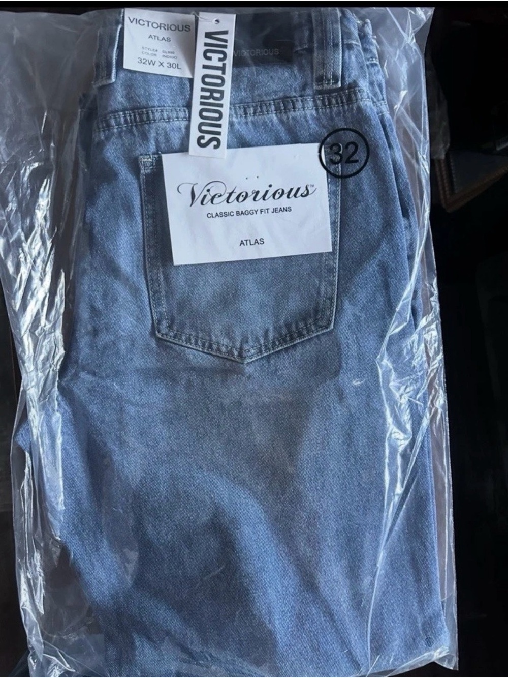 Victorious Atlas Relaxed Baggy Jeans - Light Blue